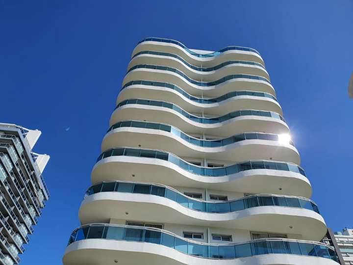 Apartamento en venta en Avenida Chiverta, Punta Del Este