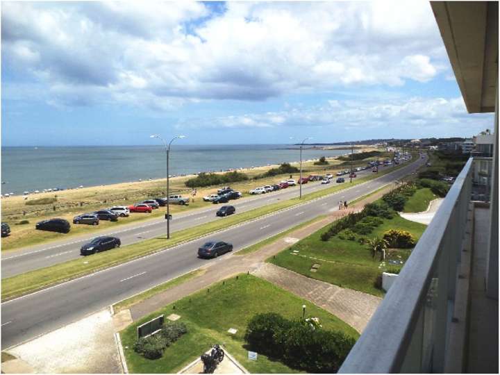 Apartamento en venta en Pinares, Maldonado