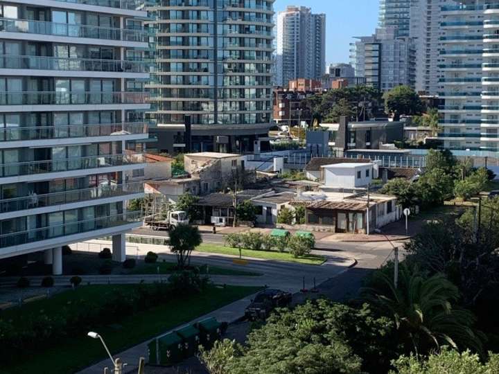 Apartamento en venta en Punta Del Este