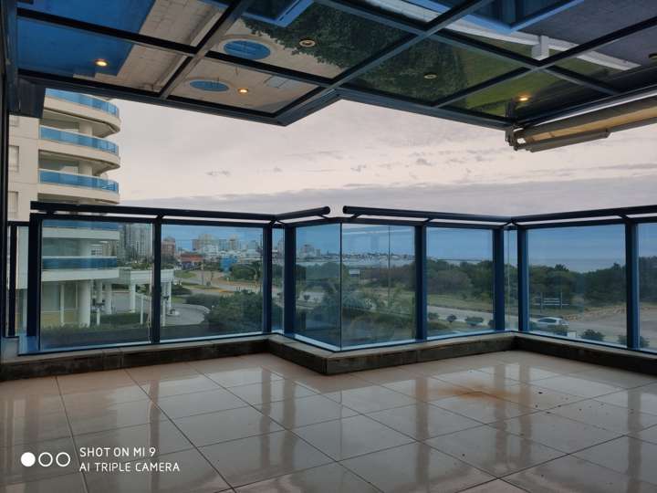 Apartamento en alquiler en Punta Del Este