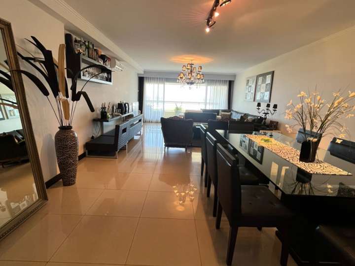 Apartamento en venta en Punta Del Este