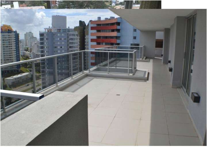Apartamento en venta en Punta Del Este