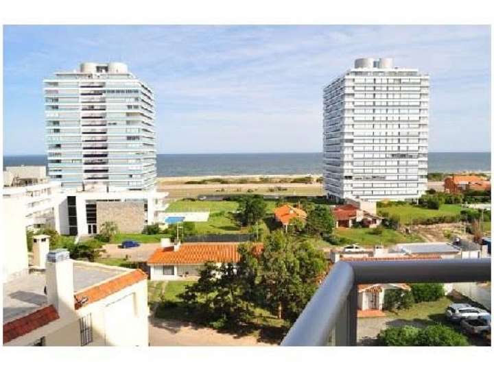 Apartamento en venta en Punta Del Este