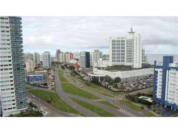 Apartamento en venta en Punta Del Este