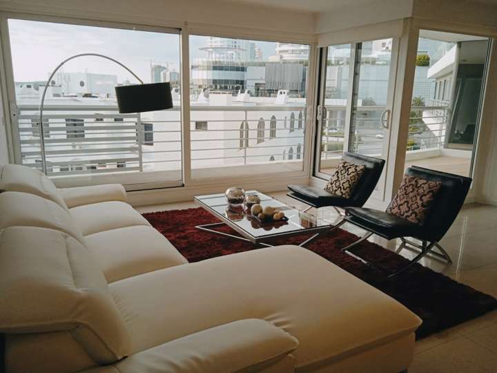 Apartamento en venta en Punta Del Este