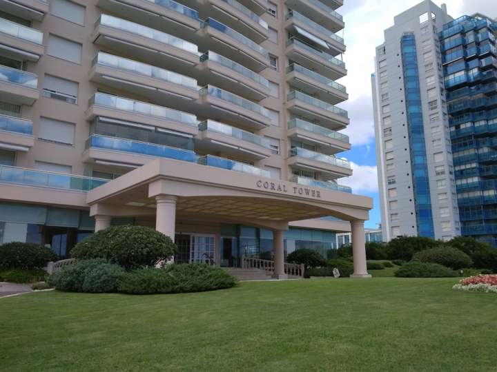 Apartamento en venta en Punta Del Este