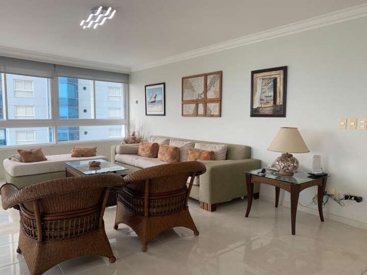 Apartamento en venta en Punta Del Este