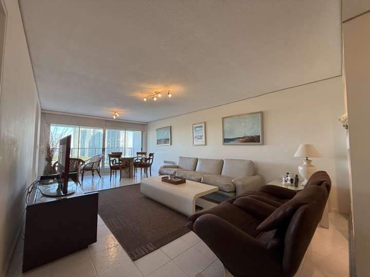 Apartamento en venta en Punta Del Este