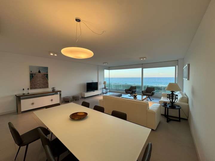 Apartamento en alquiler en Punta Del Este