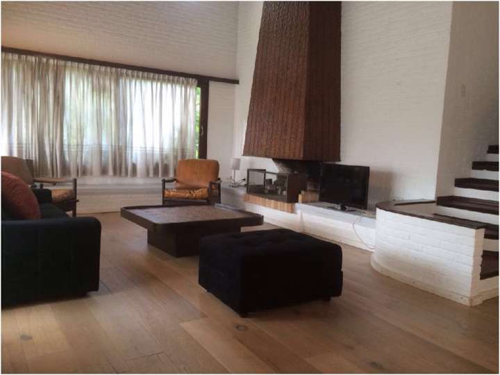 Casa en alquiler en Punta Del Este