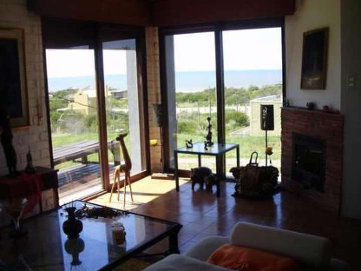 Casa en venta en Calle 7 - El Aljibe, Buenos Aires