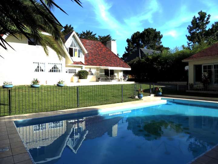 Casa en venta en Avenida del Mar, Punta Del Este