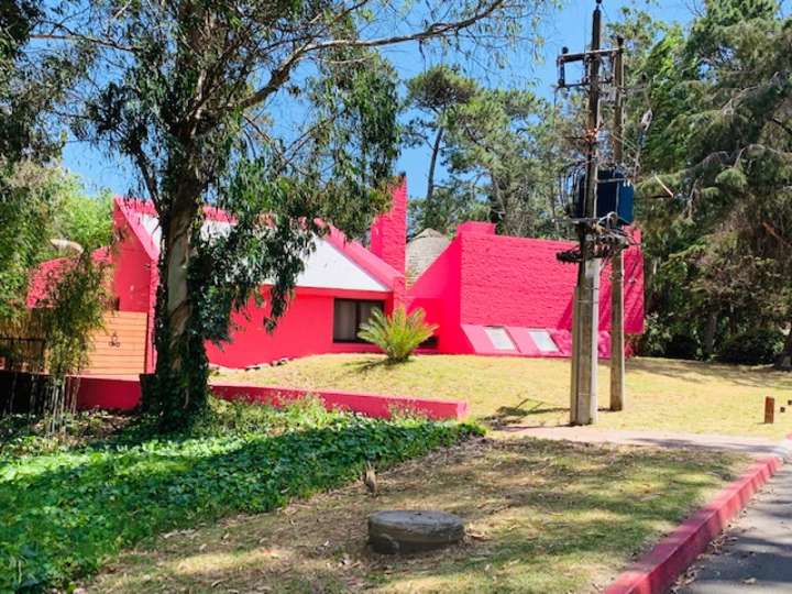 Comercial / Tienda en venta en Punta Del Este