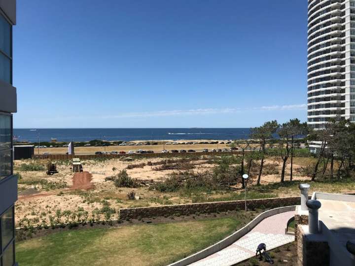 Apartamento en venta en Punta Del Este
