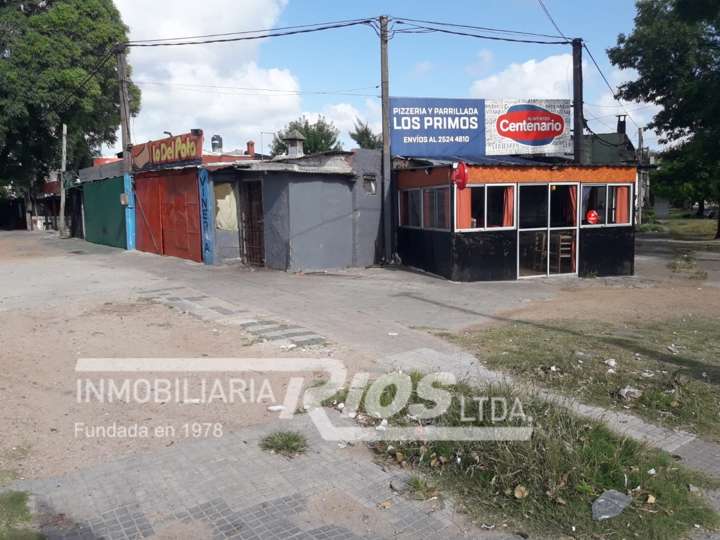 Comercial / Tienda en venta en Camino Carrasco, Montevideo