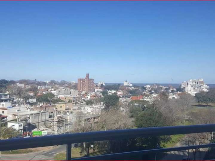 Apartamento en venta en Malvín, Montevideo