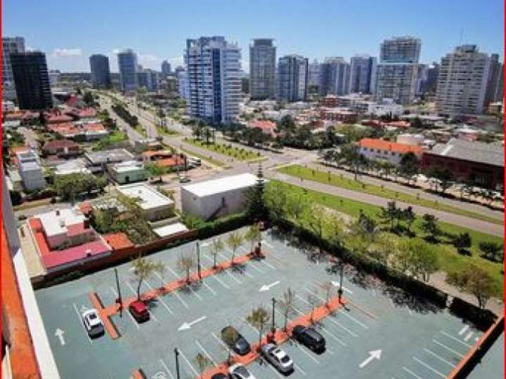 Apartamento en venta en Punta Del Este