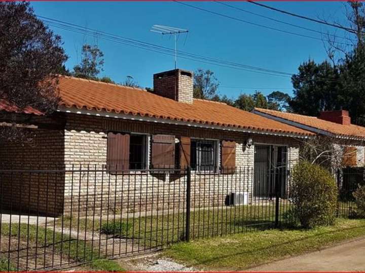 Casa en venta en Pinares, Maldonado