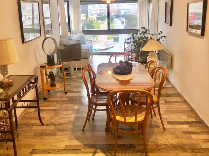 Apartamento en venta en Avenida Francisco Salazar, Punta Del Este