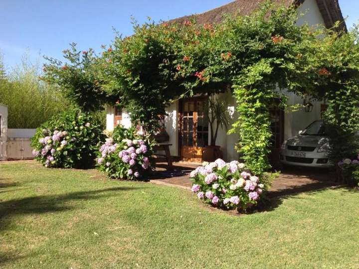 Casa en venta en Romeo Gavioli, El Tesoro