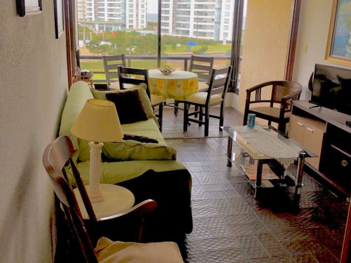 Apartamento en venta en Biarritz, Punta Del Este