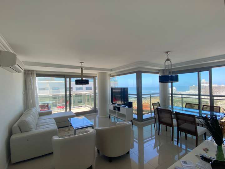 Apartamento en venta en Punta Del Este