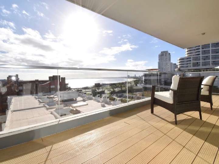 Apartamento en venta en Punta Del Este