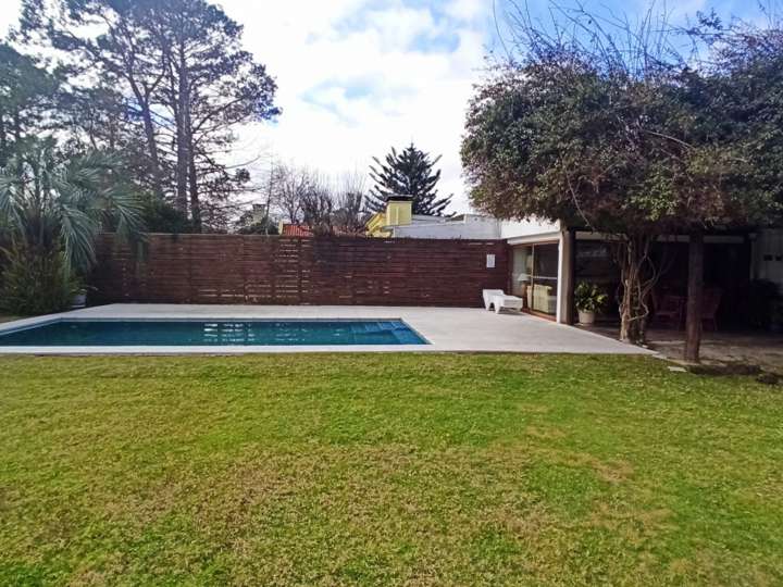 Casa en venta en Pinares, Maldonado