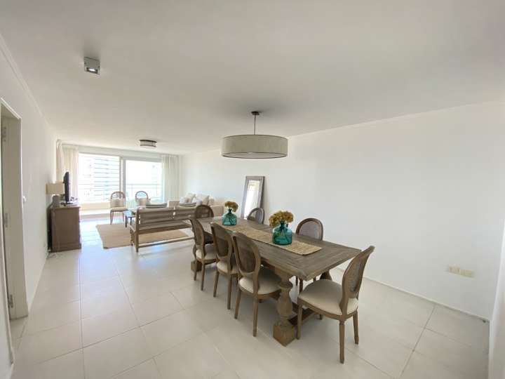 Apartamento en venta en Punta Del Este