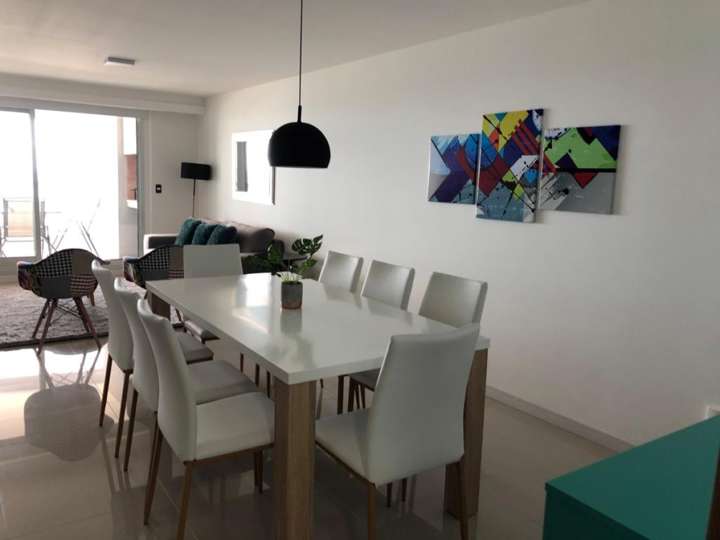 Apartamento en venta en Avenida del Mar, Punta Del Este