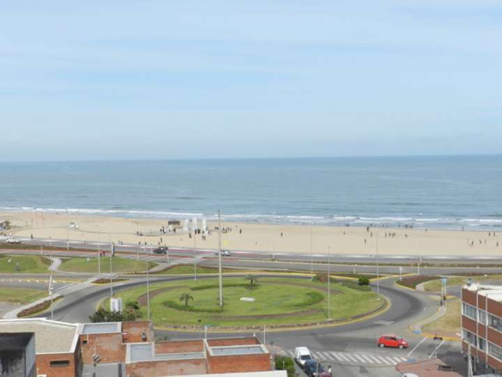 Apartamento en alquiler en Rambla General Artigas, Punta Del Este