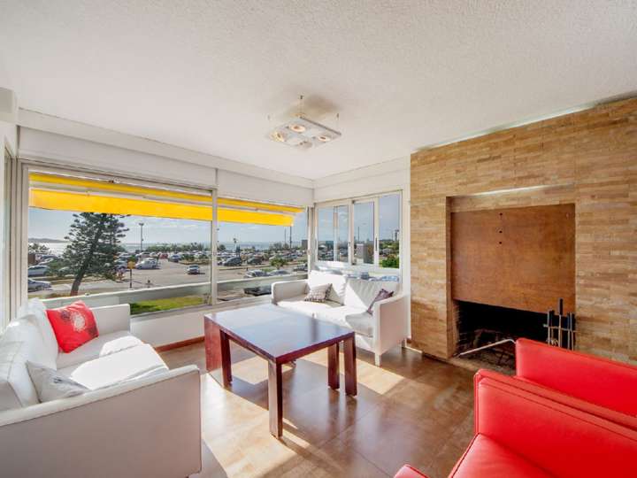 Apartamento en venta en Rambla Doctor Claudio Williman, Punta Del Este