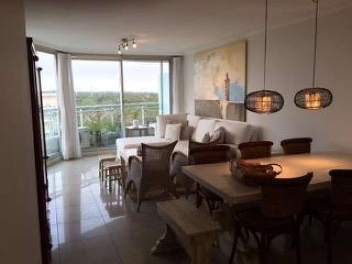 Apartamento en venta en Avenida Franklin Delano Roosevelt, Maldonado