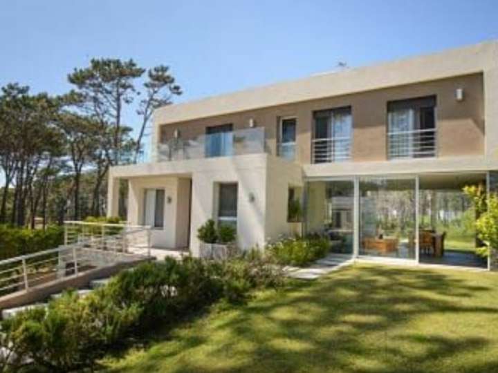 Casa en venta en Avenida Miguel Ángel, San Rafael - El Placer