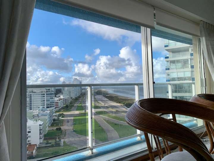 Apartamento en venta en Rambla Lorenzo Batlle Pacheco, Punta Del Este