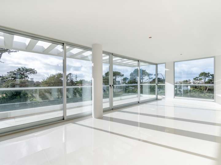 Apartamento en venta en Alfonsina Storni, San Rafael - El Placer