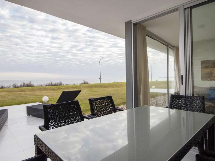 Apartamento en venta en Rambla Doctor Claudio Williman, Maldonado