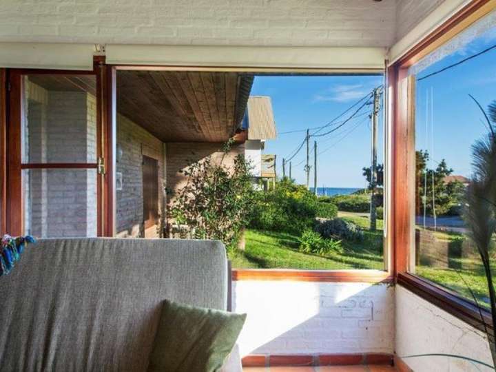 Casa en venta en Avenida Eduardo Víctor Haedo, El Tesoro