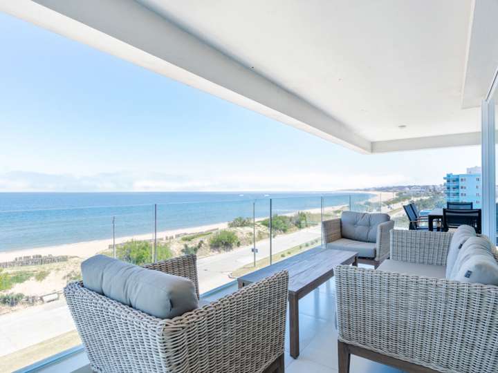 Apartamento en venta en Rambla Doctor Claudio Williman, Punta Del Este