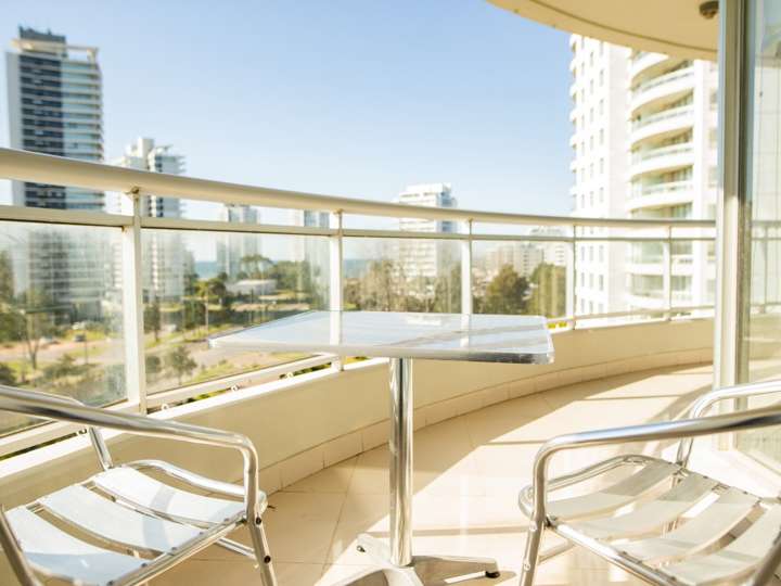 Apartamento en venta en Avenida Franklin Delano Roosevelt, Maldonado