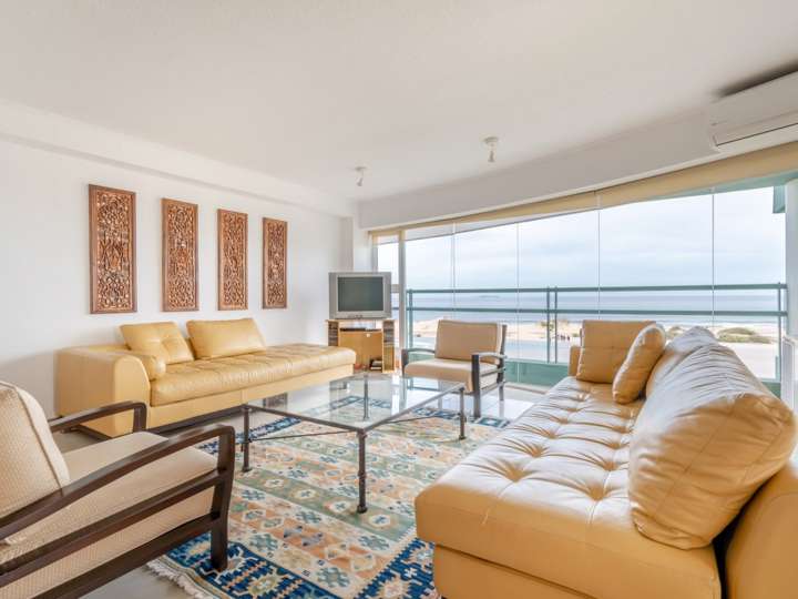 Apartamento en venta en Rambla General Artigas, Punta Del Este