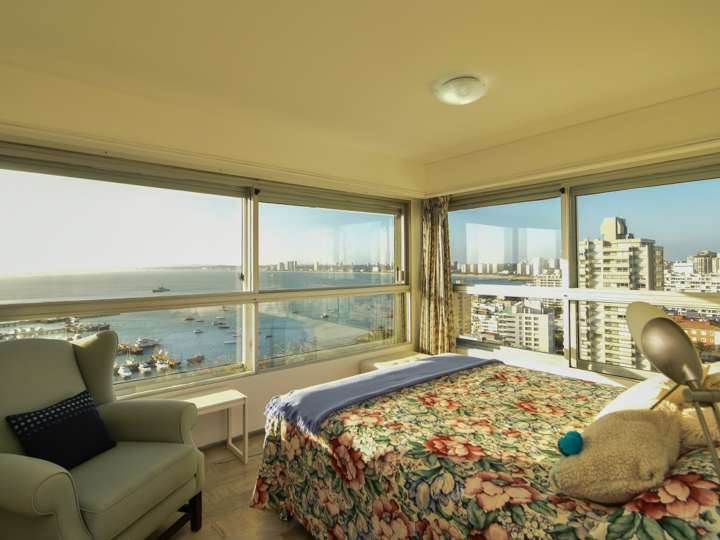 Apartamento en venta en Gorlero, Punta Del Este
