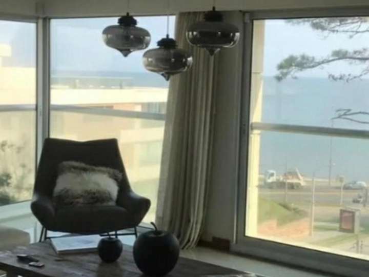 Apartamento en venta en Carrasco, Montevideo