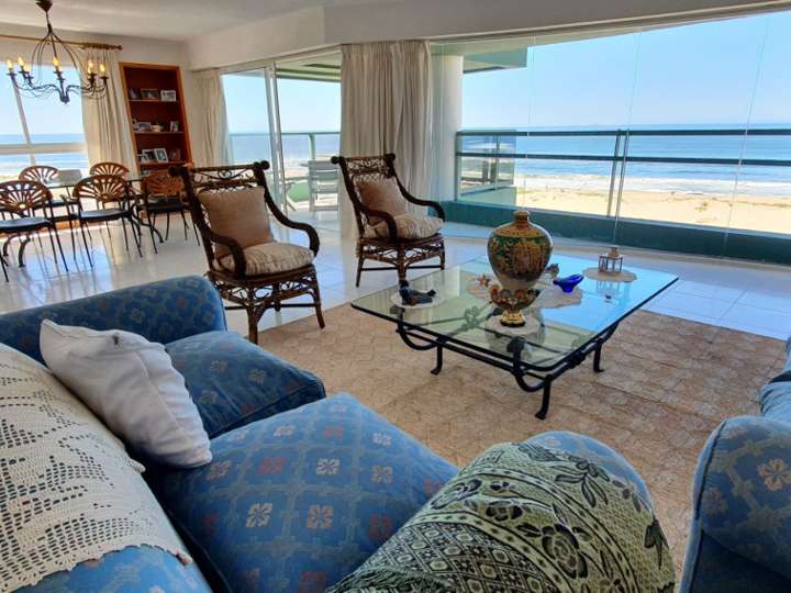 Apartamento en venta en Rambla General Artigas, Punta Del Este