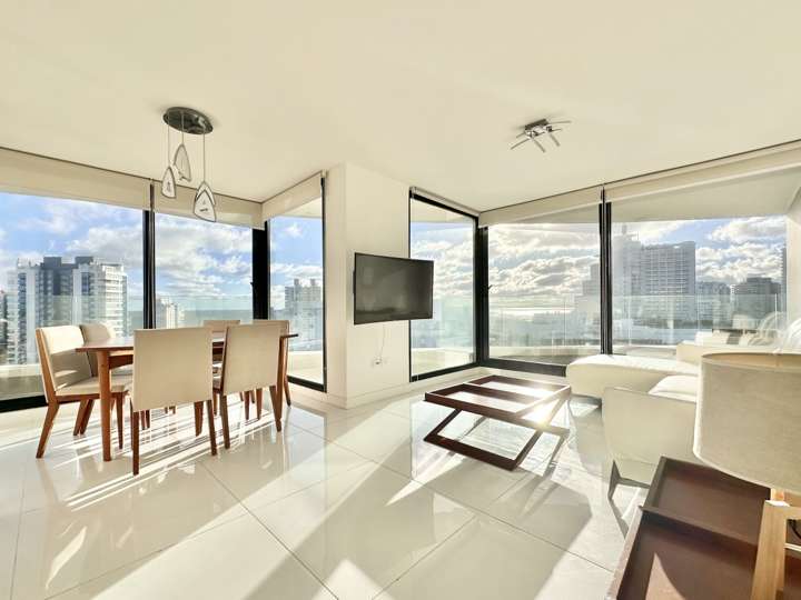 Apartamento en venta en Avenida Chiverta, Punta Del Este