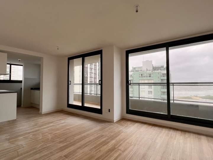 Apartamento en venta en Amazonas, Maldonado