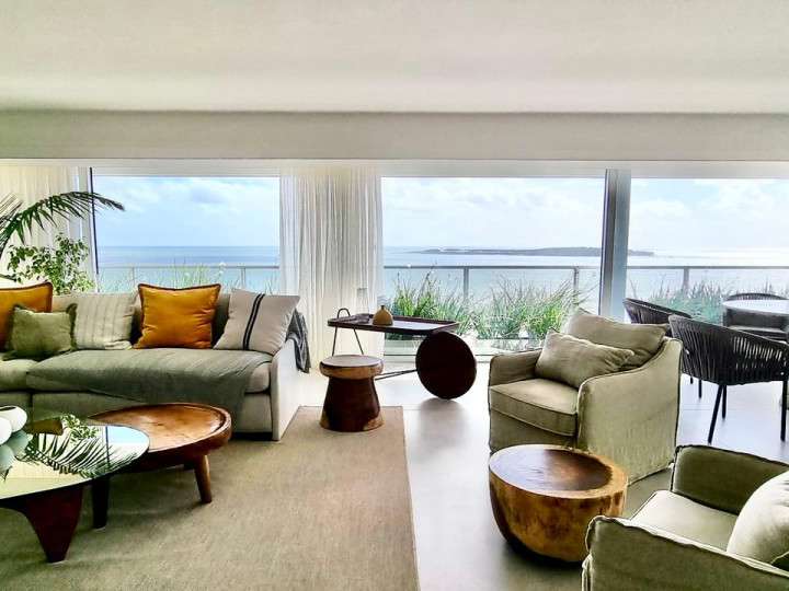 Apartamento en venta en Rambla Doctor Claudio Williman, Punta Del Este