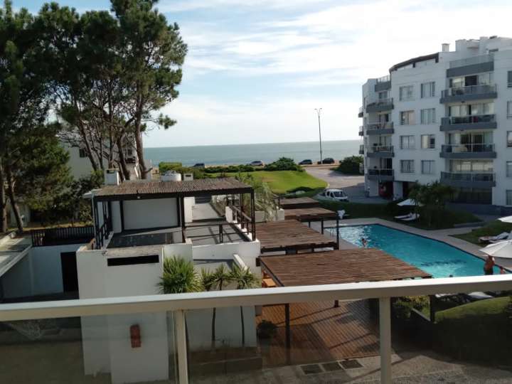 Apartamento en venta en Pinares, Maldonado