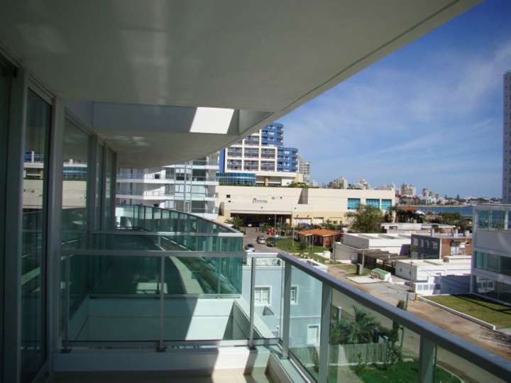 Apartamento en venta en Punta Del Este