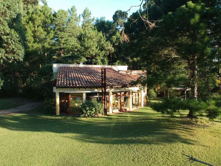Casa en venta en Milton Lussich, Punta Ballena